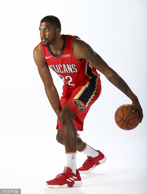 包含新奥尔良鹈鹕训练开放日，冲刺阶段防线松动引欢呼，亚冠在即，赛程密集仍需轮换的词条