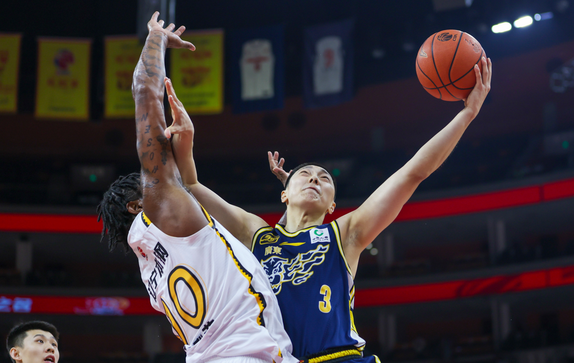 集结日波尔图调整名单以备NBA常规赛冲刺阶段波特兰开拓者调整名单以备全明星赛，纽约尼克斯更衣室发声备战葡超直接炸裂的简单介绍